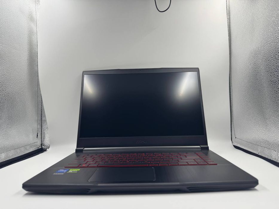 MSI GF63 RTX 4060 i7-12650