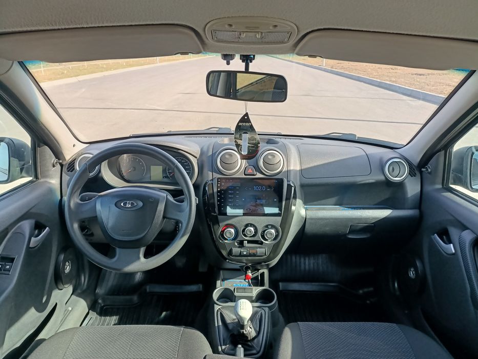 Продам гранта лифтбек