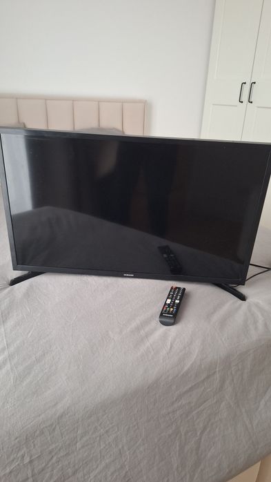 Televizor smart Samsung , diagonala 80 cm