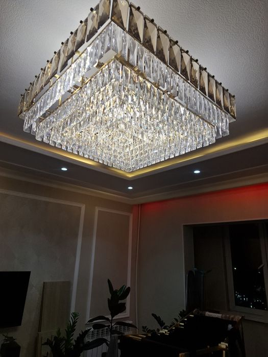 Хрустальная люстра для зала