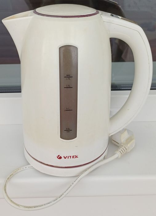 Чайник электрический Vitek б/у