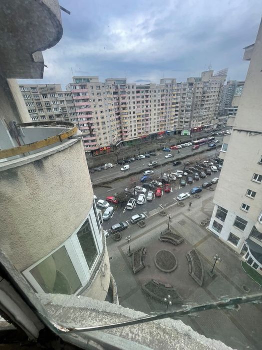 P.F. Vind ap 3 camere decomandate marasti centru