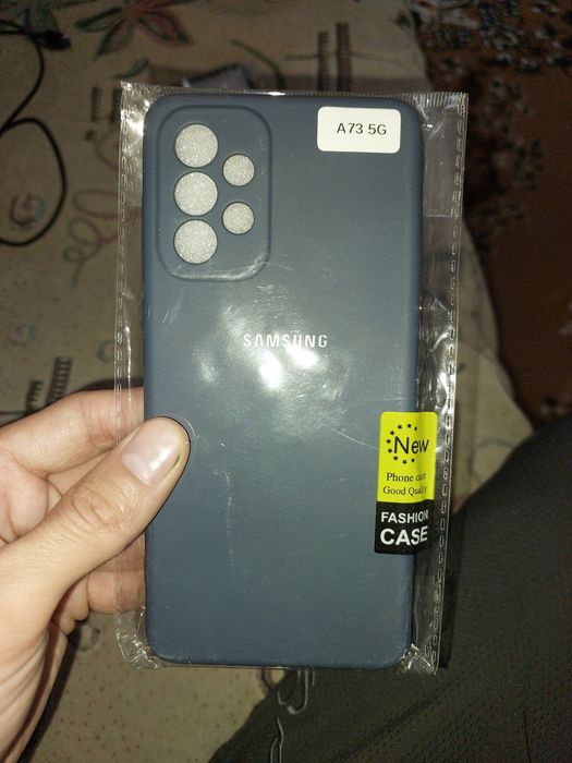 Продам чехол самсунг а73