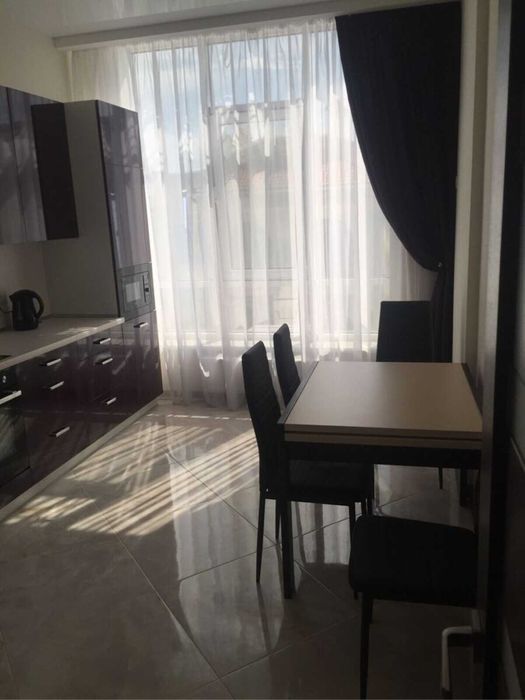 Дава се под наем Двустаен апартамент в София, Изток - 69 кв.м за 561 € - Снимка #1