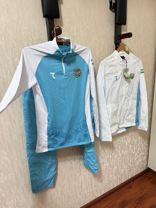 Спортивный костюм мужской