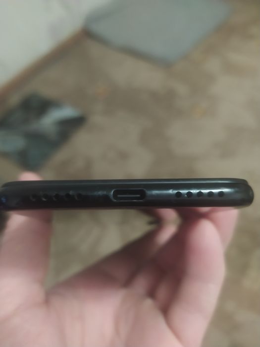 Продам xiaomi redmi note 7 4/128