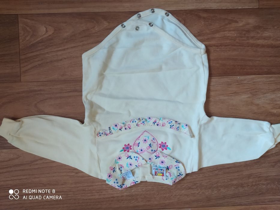 Костюмчик на девочку : боди и штаны