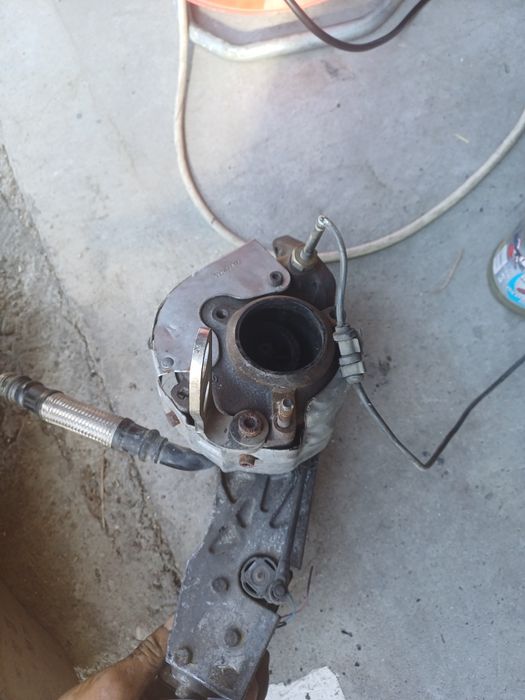 Turbina cu codul 750720-1 pentru Audi A8 4.0 tdi 275 cp dreapta