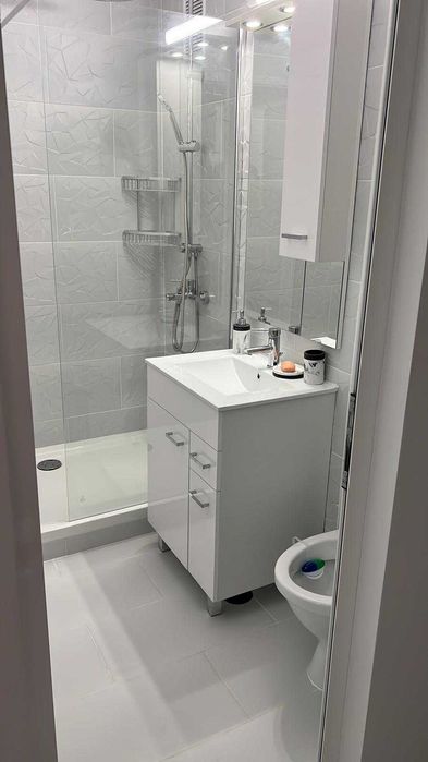 inchiriez garsoniera complet renovata si utilata - Bld.Take Ionescu