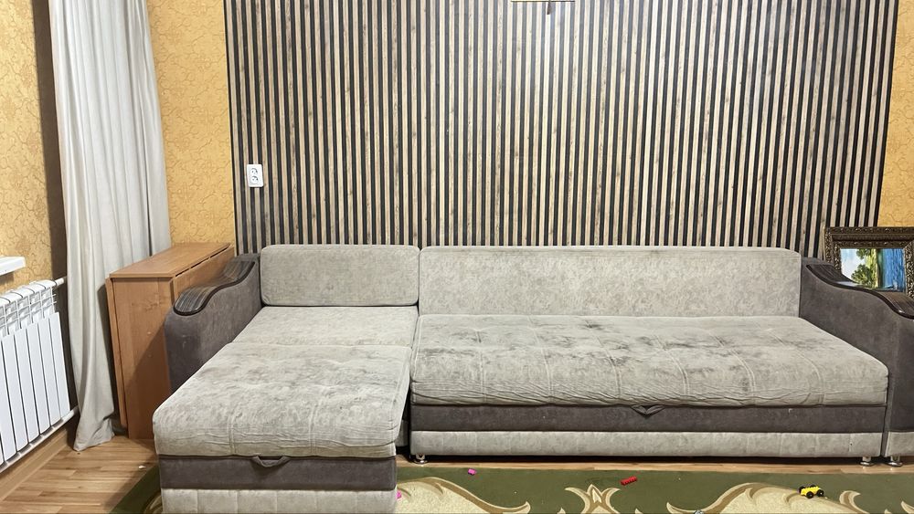 Диван в хорошем состоянии