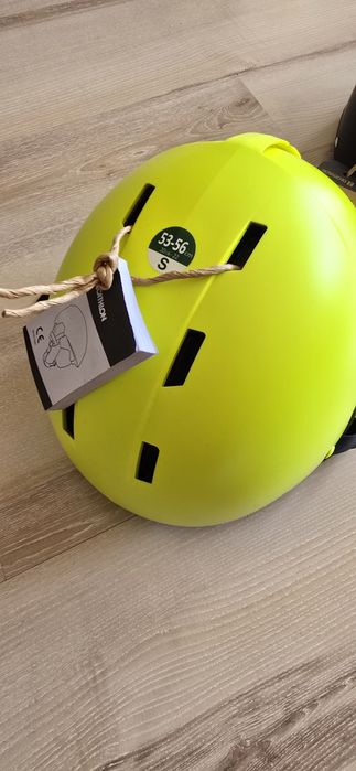 Нова Каска за ски