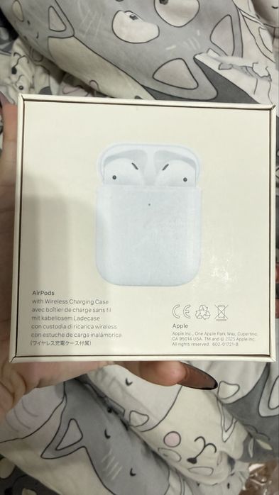 Наушники airpods