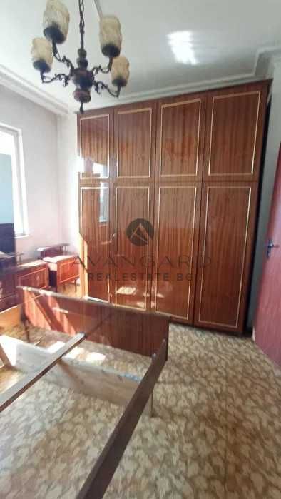 Продава се Тристаен апартамент в Пловдив, Кючук Париж - 67 кв.м за 1687 €/кв.м - Снимка #9