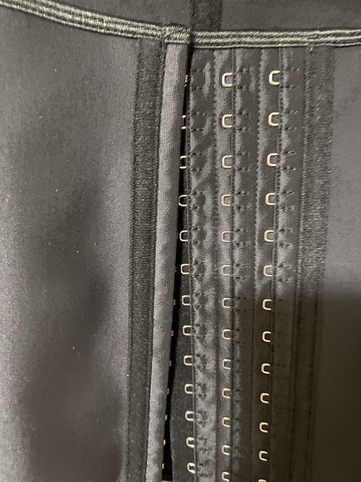 Продам утягивающий корсет