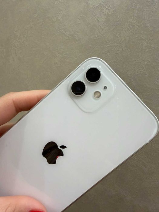 Iphone 12 Бял ПЕРФЕКТЕН