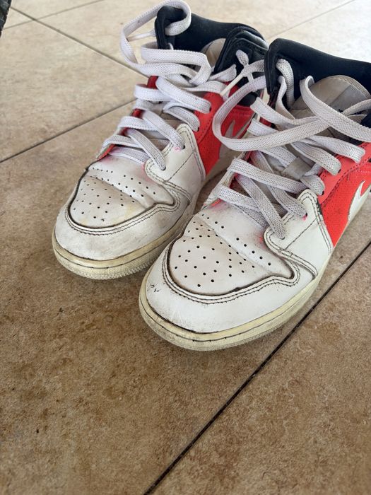 Adidasi jordan 1 femei