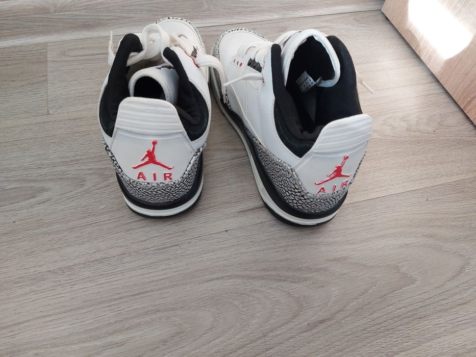 Маратонки найк и адидас