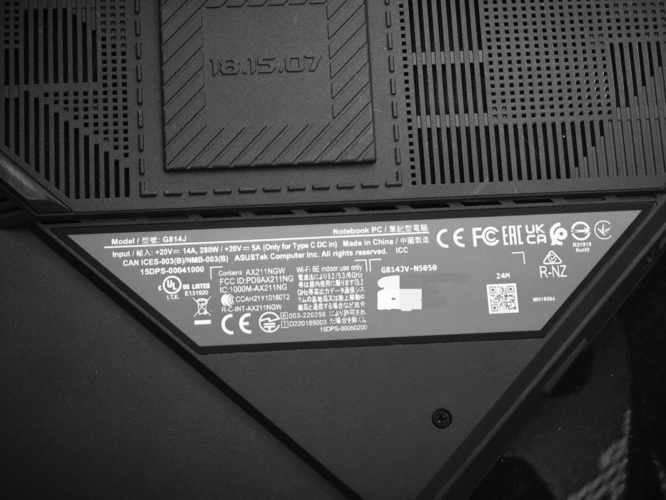 Продаю ноутбук Asus Rog Strix G18