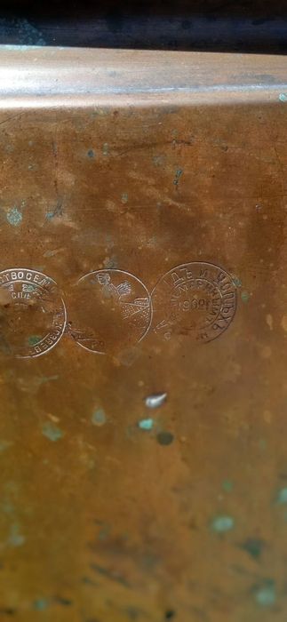 Кадимий буюмлар сотилади нархи келишилган холда