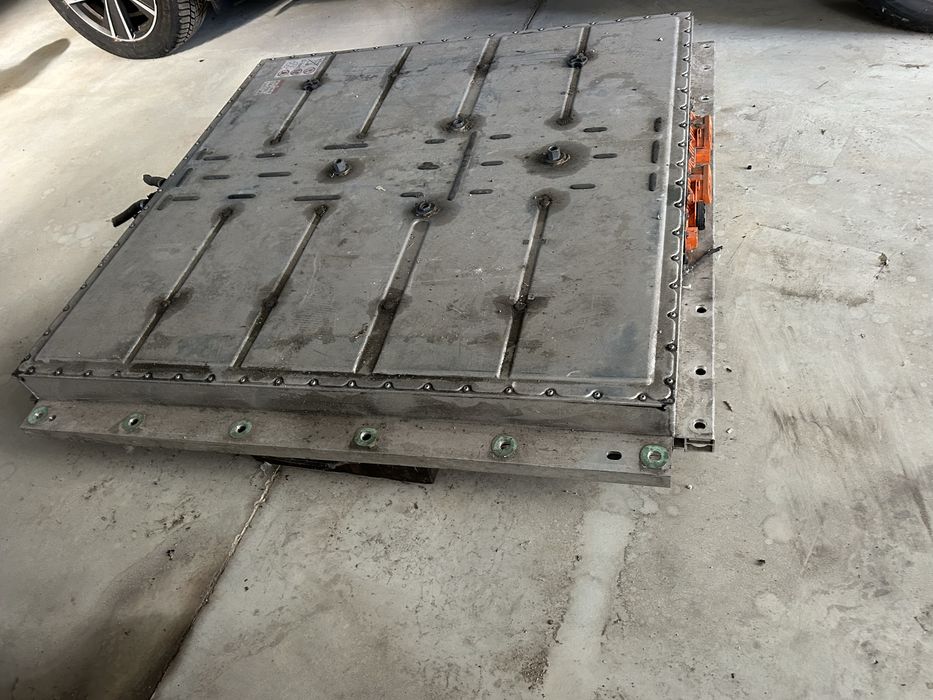 Продавам батерия за Фолксваген ID.4