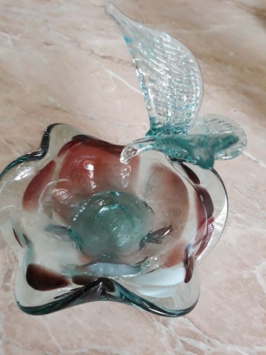 Ваза с лебедем стекло в хорошем состоянии