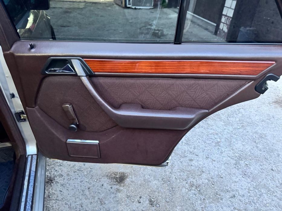 Продам машину срочно