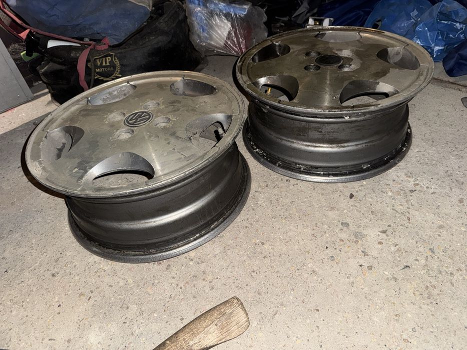 Продам два диска стояли на  Passat