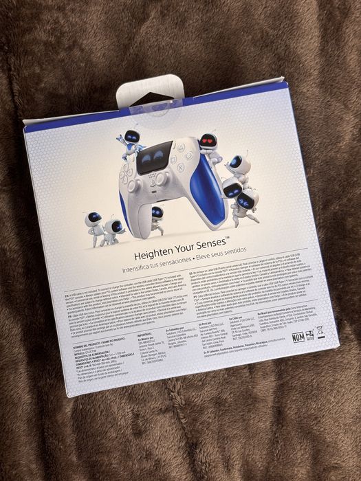 Controller Astro Bot Joyful Limited edition Sigilat