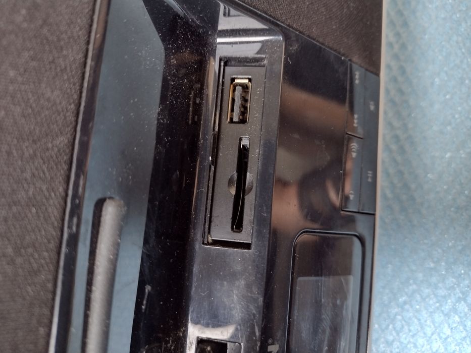 Акумулаторна колона с радио/USB/CD/AUX Medion