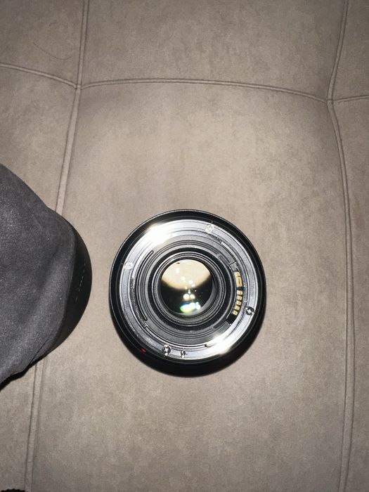 Объектив Canon EF 24-70