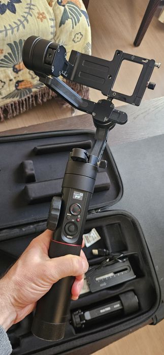 стабилизатор Zhiyun CRANE 2 – 3-осев гимбал за DSLR и безогледални