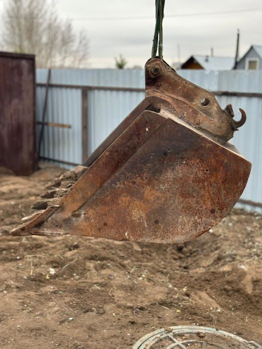 Продам ковш на эксковатор