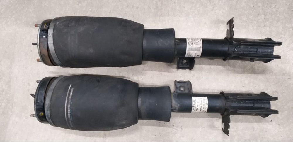 Амортизаторы передние Range Rover L322.