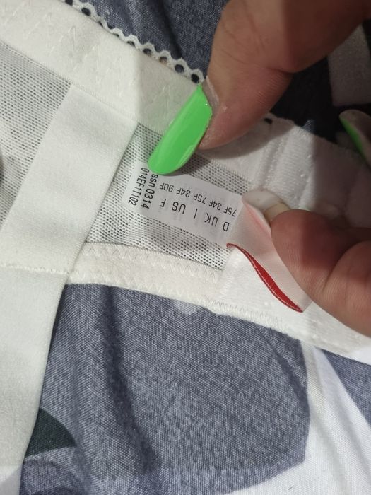 Vând sutien esprit și bustiera kotton