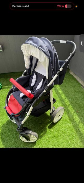 Vând căruț 3 în 1.Landoul și scoică sunt noi (nefolosite).