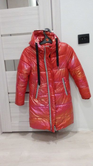 Пуховик зимний на девочкк
