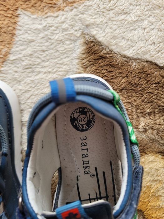 Продам сандали на мальчика.