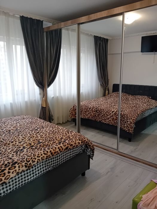 Închiriez apartament 2 camere