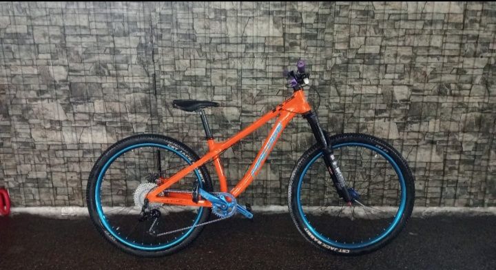 Продам велосипед. Макожы танк. Стант велосипед. Дерт. Мтб