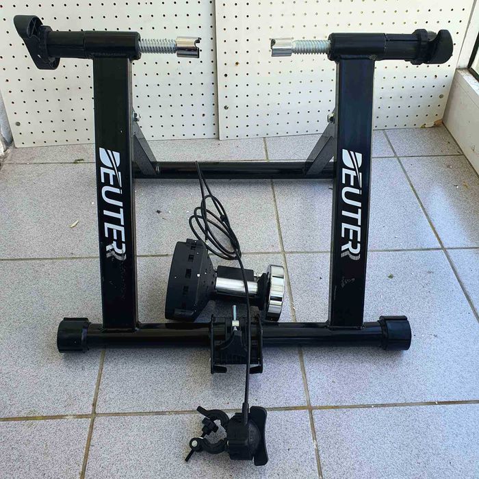 НОВ DEUTER Велосипеден тренажор  26-29'' платформа за каране
