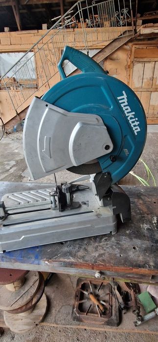 Макита Настолен Циркуляр
