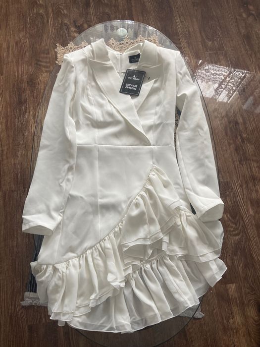 Vand rochie de ocazie