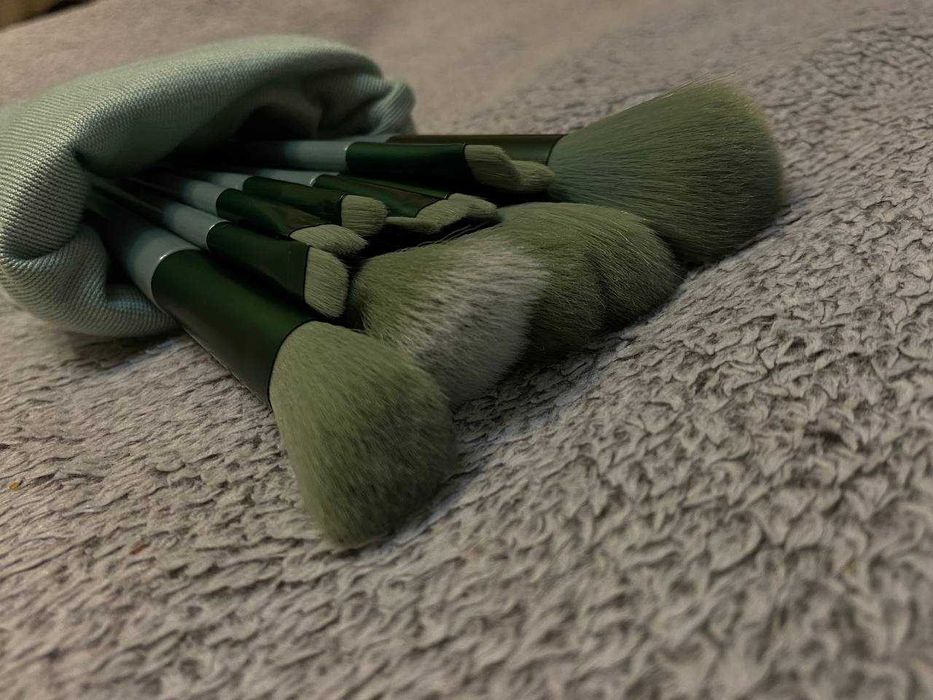 Кисточки для макияжа