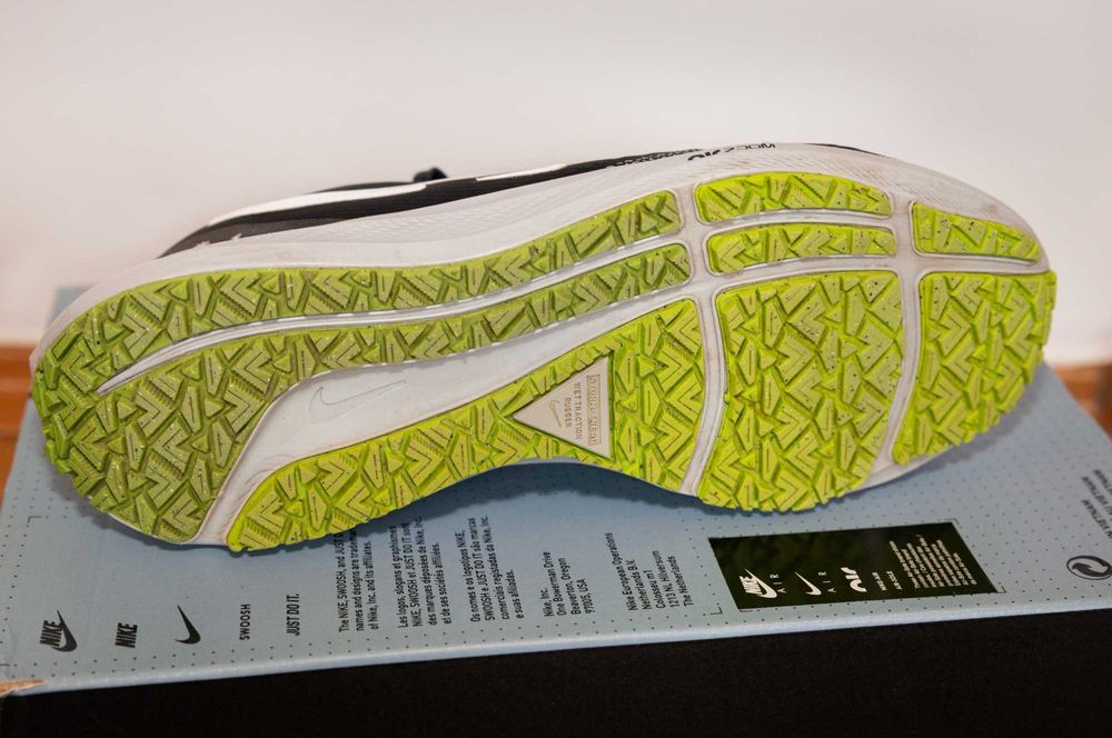 Nike Air Zoom Pegasus 39 SHIELD - 42,5 номер