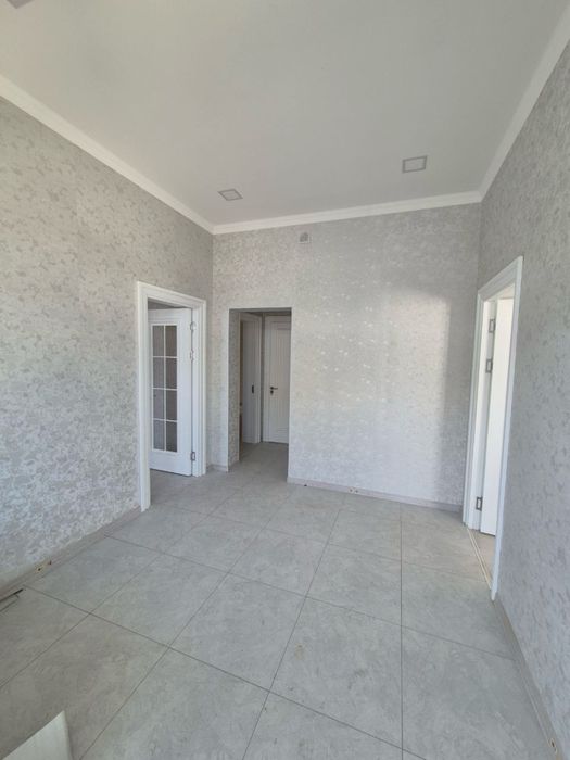 Чортак 2 сотки 4 комнат 80000&