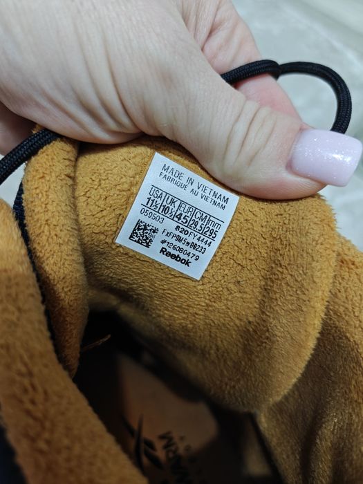 Продам мужские кросовки евро зима- осень