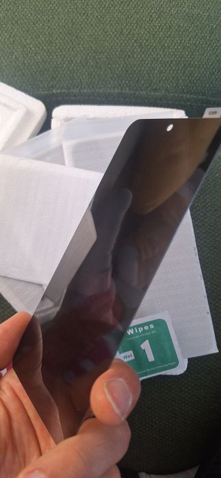 4 бр. стъклени протектора със затъмнение Samsung A55