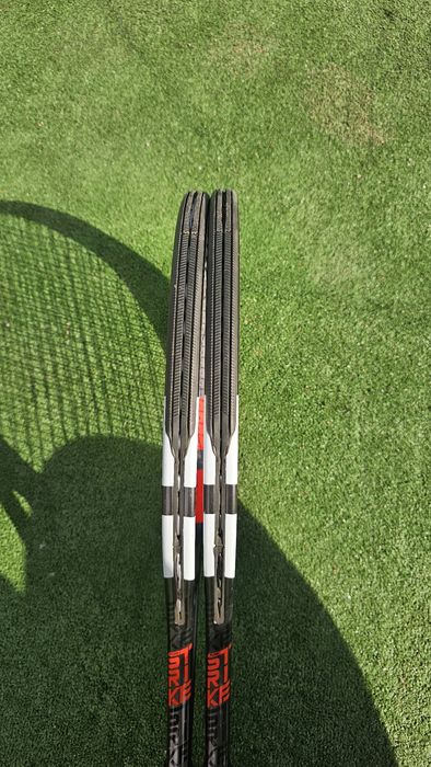 Vand rachete babolat pure strike vs