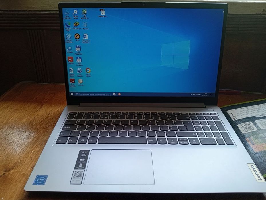 Lenova notebook yangi