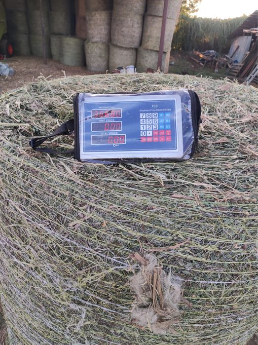 Prestări servicii :Balotat Lucerna fân paie tulei 120x130cm!!!